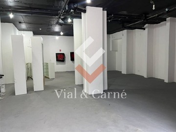 Local Comercial en arriendo mensual en Arauco 957, Santiago - 1 baño