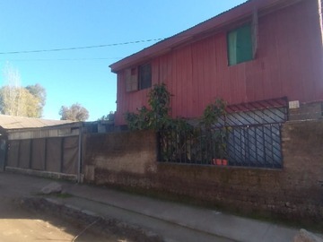 Casa en venta en Bella Parcela con Dos Cabañas en Calle las Quinquilas Lampa - 9 dormitorios, 2 baños