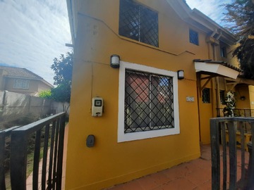 Casa en arriendo mensual en mar báltico 0325, Quilicura - 3 dormitorios, 2 baños