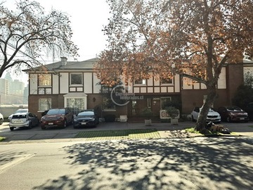Oficina en arriendo mensual en Presidente Errazuriz, Las Condes - 14 dormitorios, 6 baños