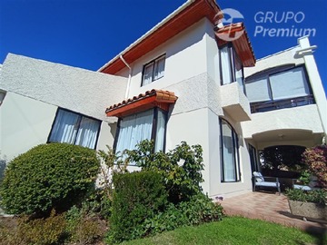 Casa en venta en Jardín del Mar, Viña del Mar - 4 dormitorios, 3 baños