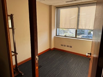 Oficina en arriendo mensual en Almirante Pastene 185, Providencia - 2 dormitorios, 2 baños
