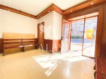 Local Comercial en venta en Venta Santa Isabel con San Isidro | Local Comercial | Santiago | Alas Propiedades, Santiago - 1 baño