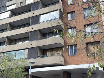 Departamento en arriendo mensual en Esq. Teatinos, Santiago - 1 dormitorio, 1 baño