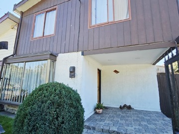 Casa en venta en Vendo hermosa y remodelada casa en hualpen, postdam, Hualpén - 4 dormitorios, 2 baños