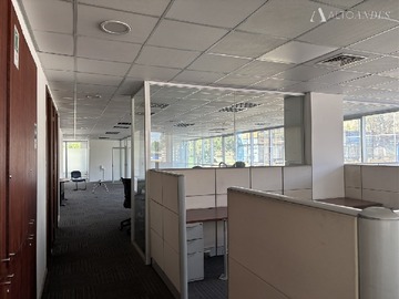 Oficina en arriendo mensual en Avenida del Valle 500, Huechuraba - 11 dormitorios, 8 baños