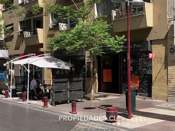 Local Comercial en venta en Huérfanos esquina Miraflores, Santiago - 5 baños