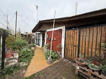 Casa en venta en Las Higueras con Av Jose Luis Caro, Padre Hurtado - 3 dormitorios, 1 baño