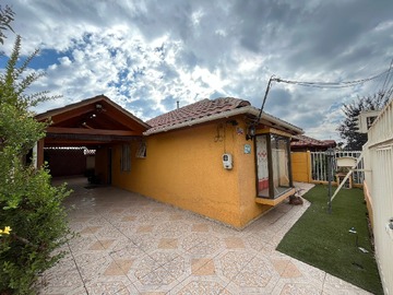 Casa en arriendo mensual en Chacayal, La Florida - 3 dormitorios, 2 baños