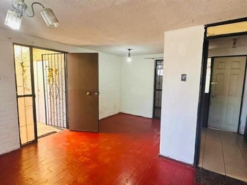Casa en venta en La farfana, Maipú - 3 dormitorios, 1 baño