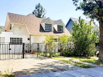 Casa en venta en Real Oportunidad Amplia casa,a pasos de todo (142751), Peñalolén - 4 dormitorios, 4 baños