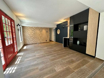 Casa en venta en Remodelada y Moderna, Gral Blanche (140588), Las Condes - 2 dormitorios, 3 baños