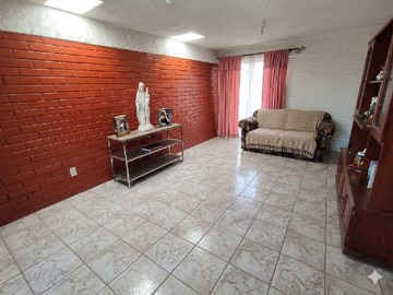 Casa en venta en Oportunidad Casa Diagonal Las Torres (157655), Peñalolén - 4 dormitorios, 2 baños