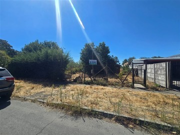 Terreno en venta en Calle teniente cruz martinez, Curicó