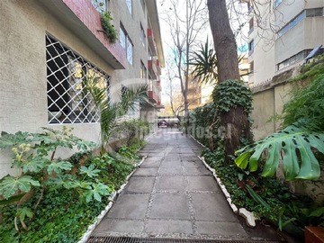 Departamento en arriendo mensual en Ricardo Lyon, Providencia - 3 dormitorios, 2 baños