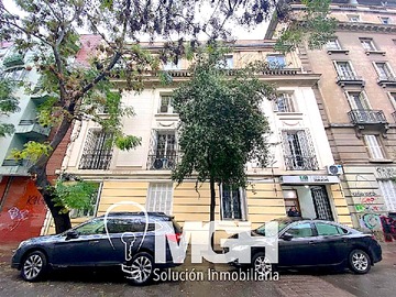 Oficina en venta en Huérfanos 1721, Santiago