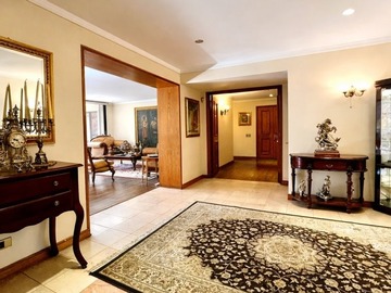 Departamento en venta en El golf, Las Condes - 4 dormitorios, 5 baños