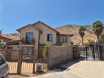 Casa en venta en Avenida Las Flores 1474, Pudahuel, Región Metropolitana de Santiago 9020000, Chile, Pudahuel - 5 dormitorios, 3 baños