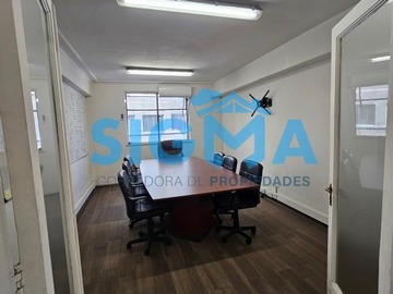 Oficina en arriendo mensual en Plaza de armas, Santiago - 1 dormitorio, 4 baños