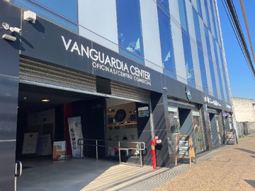 Oficina en arriendo mensual en Avenida San Martín 924, Temuco, Región de La Araucanía 4780000, Chile, Temuco - 1 baño