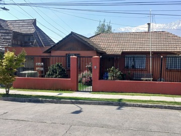 Casa en venta en metro rojas magallanes, La Florida - 4 dormitorios, 2 baños