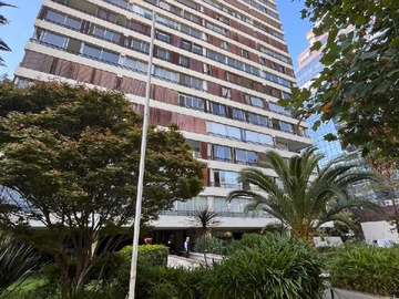 Departamento en venta en Apoquindo, El Golf, Colegios (151461), Las Condes - 3 dormitorios, 3 baños