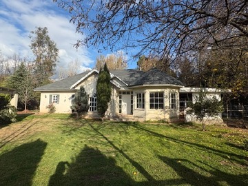 Casa en arriendo mensual en Parque sanfuentes, el bosque, machali, Machalí - 4 dormitorios, 3 baños