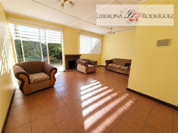 Casa en venta en Casa en Playa Ancha, Valparaíso - 4 dormitorios, 2 baños
