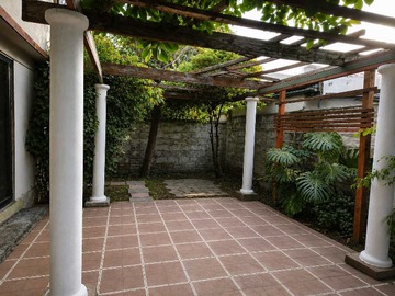 Casa en venta en Rebajada! central y segura casa (173387), La Reina - 3 dormitorios, 3 baños