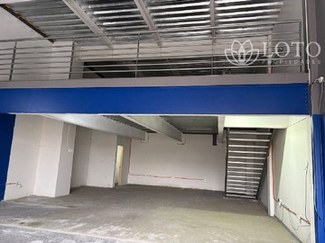 Local Comercial en arriendo mensual en Av. Manantiales con Magallanes, Concón - 1 dormitorio, 1 baño