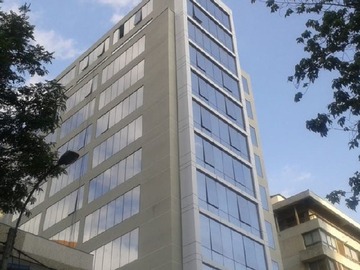 Oficina en venta en Costanera Center, Providencia - 2 dormitorios, 1 baño