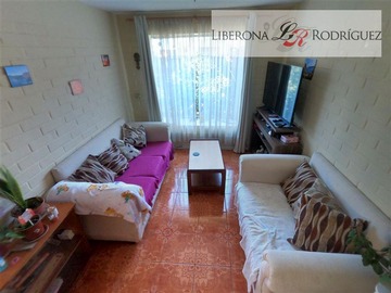 Casa en venta en Casa en Los Pinos, Quilpué, Quilpué - 2 dormitorios, 1 baño