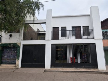 Local Comercial en arriendo mensual en Entre Vespucio con Avenida Tobalaba, Peñalolén - 3 dormitorios, 2 baños