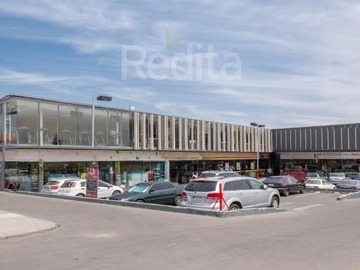 Local Comercial en arriendo mensual en Peñalolén, Peñalolén - 1 baño