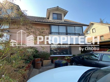 Casa en venta en Americo vespucio 2771, Maipú - 4 dormitorios, 4 baños
