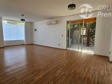 Casa en arriendo mensual en La dehesa de la viña / av diego portales, Puente Alto - 4 dormitorios, 3 baños