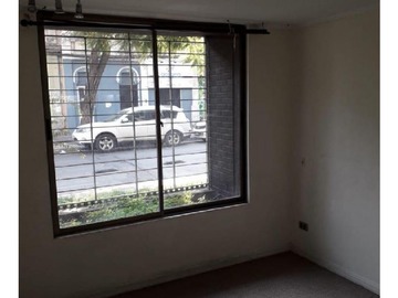 Departamento en venta en Almirante Latorre 402, Santiago, Región Metropolitana de Santiago 8320000, Chile, Santiago - 2 dormitorios, 2 baños