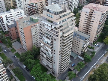 Departamento en venta en Burgos 268, Las Condes - 3 dormitorios, 3 baños