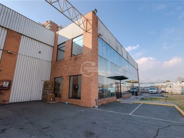 Terreno Industrial en arriendo mensual en Mall plaza norte, Huechuraba - 3 baños