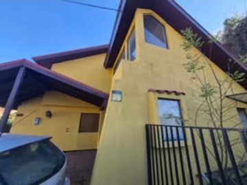 Casa en venta en Se Vende Amplia Casa en Huertos Familiares, San Pedro de la Paz - 4 dormitorios, 3 baños