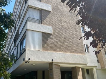 Departamento en venta en Metro Colón, Providencia - 3 dormitorios, 3 baños