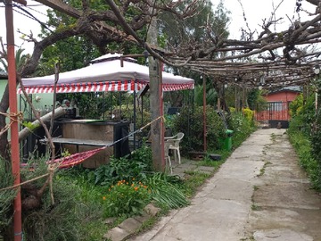 Casa en venta en Vendo Amplia Propiedad con Amplio Terreno - 4 dormitorios, 1 baño