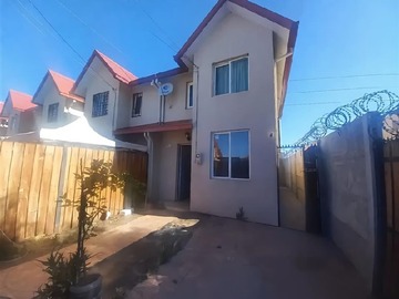 Casa en venta en Calle Chinchona 516, Rancagua - 2 dormitorios, 2 baños