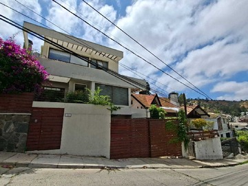 Casa en venta en Moderna y Luminosa, Ideal para Familias (140737), Viña del Mar - 5 dormitorios, 4 baños