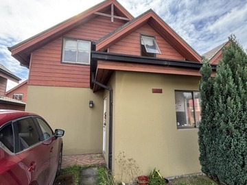 Casa en venta en Los helechos, lomas coloradas, San Pedro de la Paz - 3 dormitorios, 2 baños