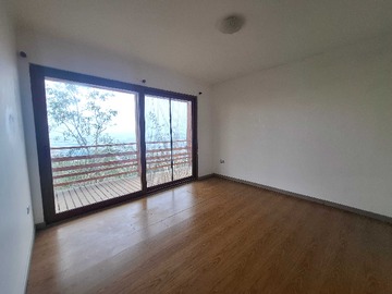 Casa en arriendo mensual en Loteo El Portezuelo Chicureo - Linda Cabaña (168853), Colina - 3 dormitorios, 2 baños