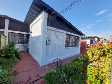 Casa en venta en Los Rosales 12344, El Bosque - 3 dormitorios, 1 baño