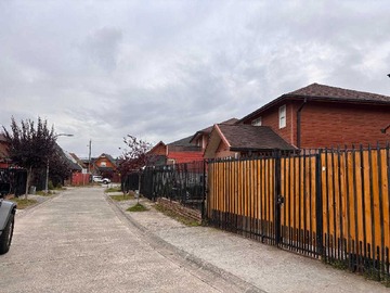 Casa en venta en Casa en Santuario De La Laguna (89454), Puerto Montt - 3 dormitorios, 2 baños