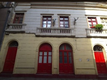 Local Comercial en venta en Pasaje vicuña subercaseaux, Santiago - 20 dormitorios, 10 baños
