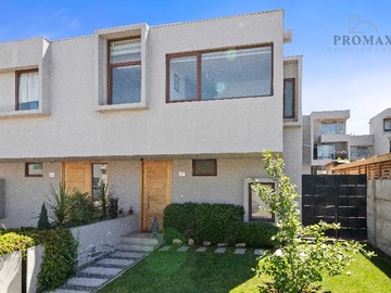 Casa en venta en Venta Chicureo (67860), Colina - 3 dormitorios, 3 baños